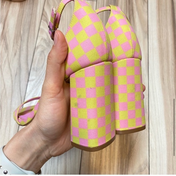 120. Gianni Bini Maileigh Checkered Ankle Strap Square Toe Block Heel Sandal - Picture 7 of 9